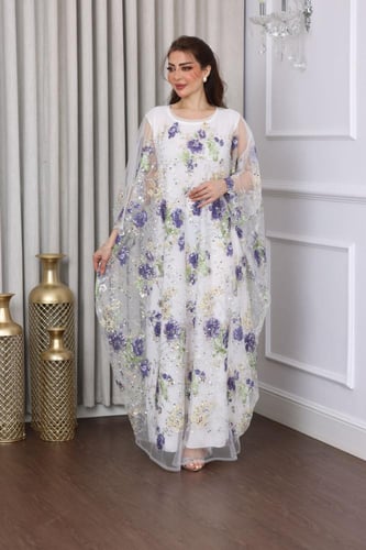 جلابية فراشة بخامة التل المطرز بالورود وبطانة