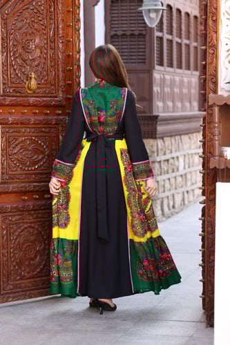 جلابية لينن بممزوجة بأجمل اقمشة المنديل الشالكي ال...