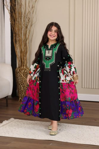 جلابية بناتية بتطريز عسيري وتداخل الكلفة الجنوبية...