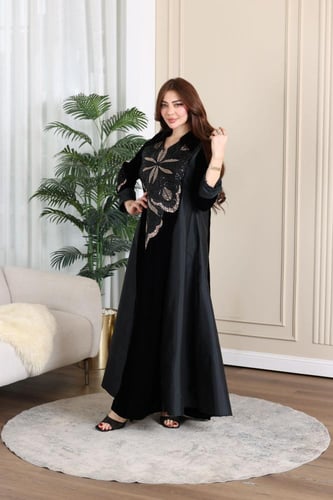 جلابية مخمل ممزوجة بخامة الشانتون في الجوانب وكلفة...