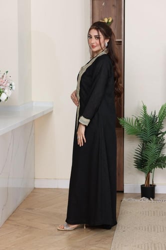 جلابية لينن قطعتين مطرزة بالقصب و اللول