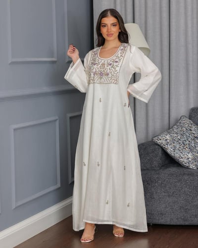 جلابية لينن مبطنة بتطريز شك و كرستال