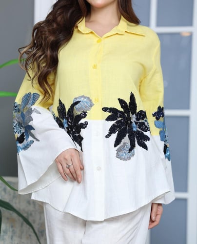 طقم بتطريز مورد واكمام واسعة