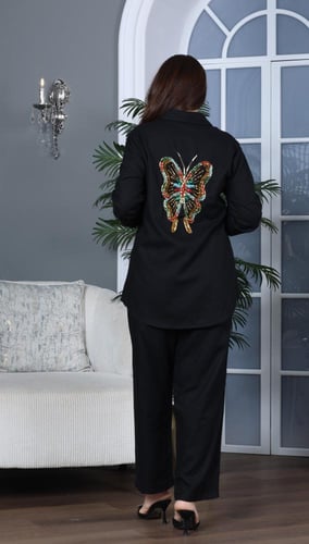 طقم لينن بتطريز فراشة