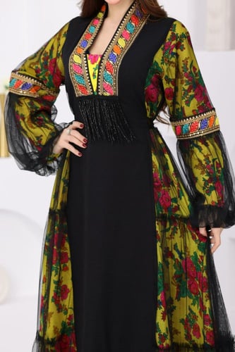 جلابية كريب بحريني ممزوجة بشالكي و تل اسود