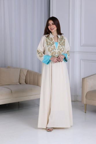 جلابية لينن بتطريز شك يدوي فاخر في الصدر