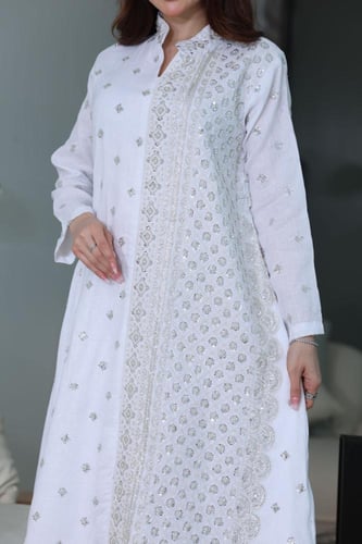 جلابية لينن بتطريز كمبيوتر