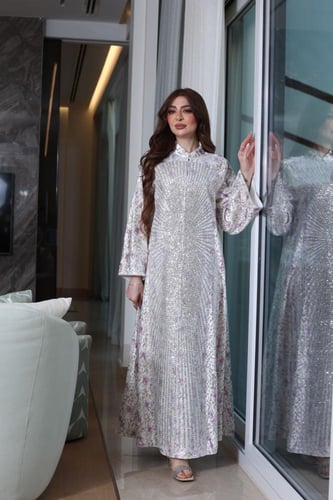 جلابية مخمل بتطريز ترتر لماع