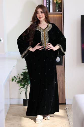 جلابية مخمل فراشة بتطريز شك يدوي وفصوص كرستالات