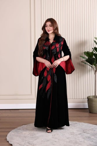 جلابية مخمل بكلفة مطرزة