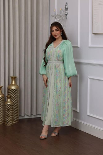 جلابية قطعتين مطرزة بأكمام اورجنزا