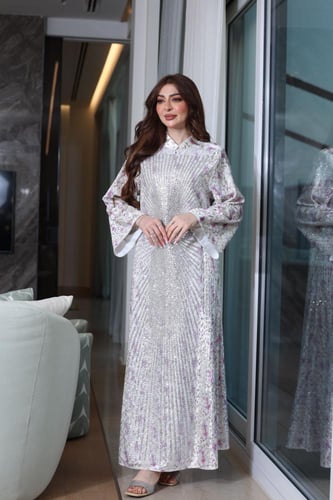 جلابية مخمل بتطريز ترتر لماع