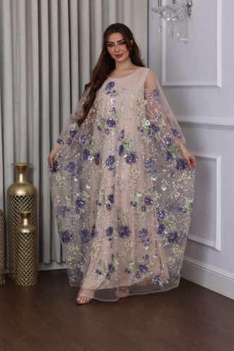 جلابية فراشة بخامة التل المطرز بالورود وبطانة