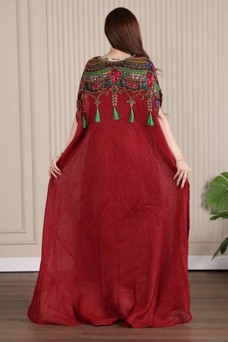 جلابية لينن خيش بتدخيله خامة الشالكي وتطريز أنيق