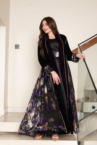 جلابية مخمل قطعتين بإضافة الشيفون المورد بالقطيفة