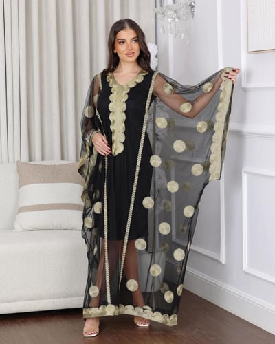 جلابية ( نشل ) بالتل والتطريز الذهبي