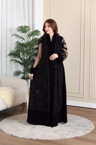 جلابية مخمل قطعتين بالتل المطرز بالقطيفة