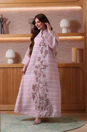 جلابية بتطريز مورد