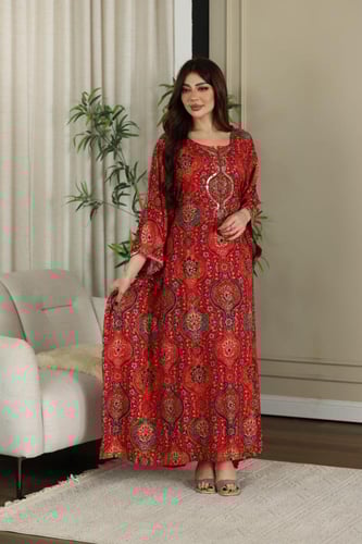 جلابية رايون قطن ( فراشة ) بتطريز خفيف في الصدر