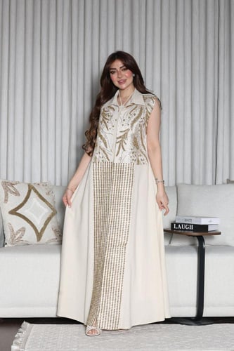 جلابية لينن كت قطعتين بتطريز فخم