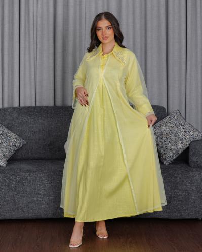 جلابية لنن وطبقة من التل بقلاب مطرز بالكرستال