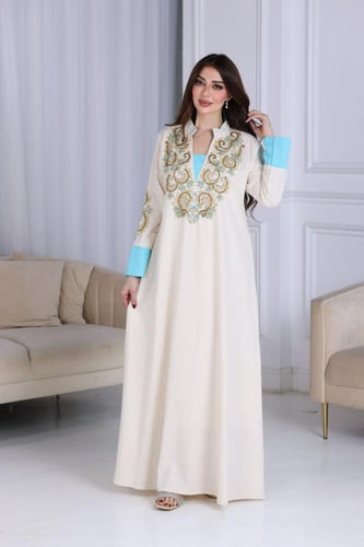 جلابية لينن بتطريز شك يدوي فاخر في الصدر