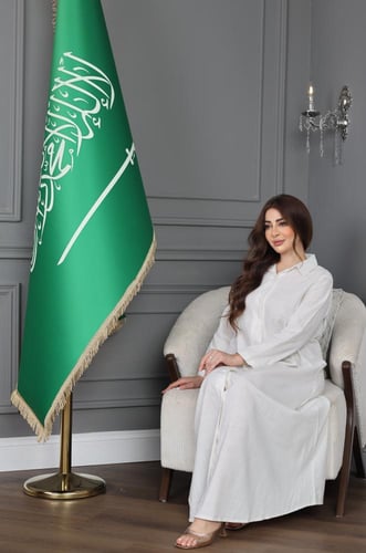 جلابية لينن بصورة في الظهر - تصميم عباية بأزرار كا...