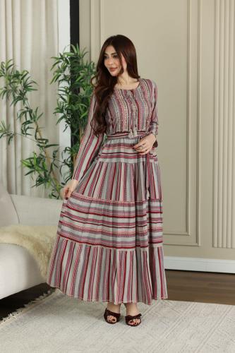 جلابية رايون قطن مقلمة بتطريز خفيف في الصدر