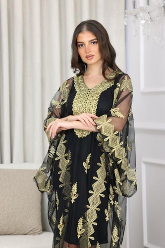 جلابية ( نشل ) بالتل والتطريز الذهبي