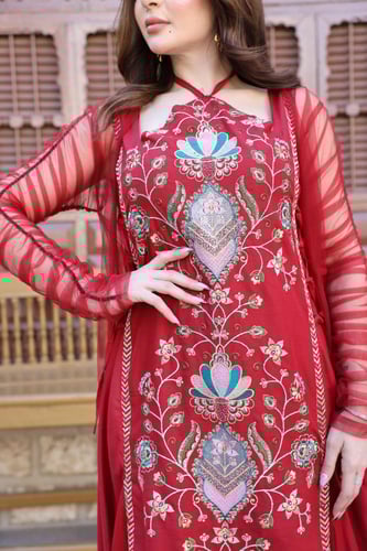 جلابية لينن بتطريز كامل فخم وبشت من التل المزموم ف...