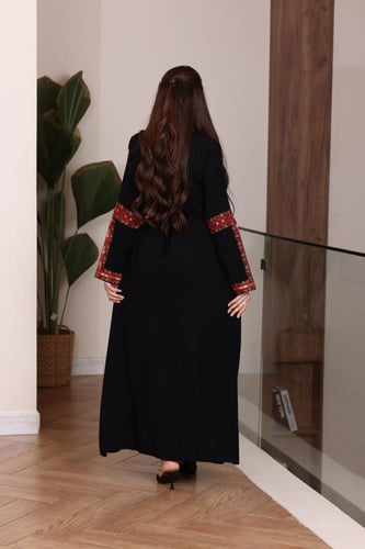 جلابية بتراث الماضي وعراقة الحاضر ( قطعتين متصلة )