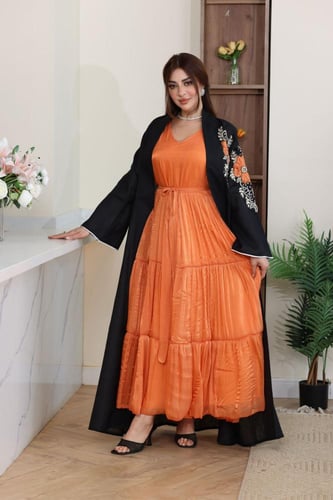 جلابية لينن قطعتين بتطريز شك يدوي وكرستالات وبطانة...