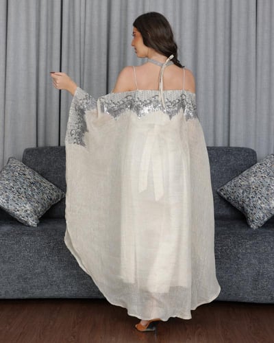 جلابية لينن سهرة بأكتاف مفتوحة