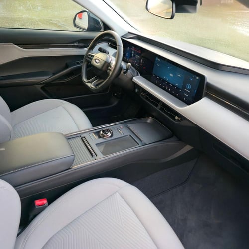 فورد تورس - توصيل من مطار المدينة الى المدينة