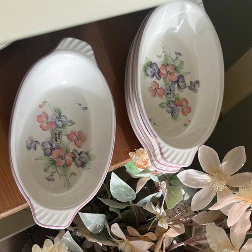 طقم من 4 صحون فنتج | اصدار الثمانينات ميلادي من ال...