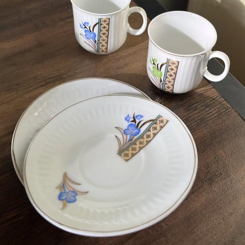 فنجان صيني اصدار قديم