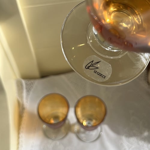 قلاص فنتج لون العنبر