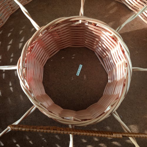 سلة فنتج مقسّمه من الخيزران، صناعة كورية