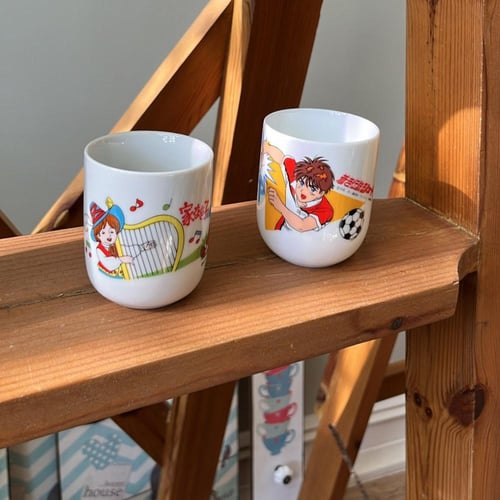 كوب صناعة يابانية فنتج ونادر يحمل رسوم لشخصيات كرت...
