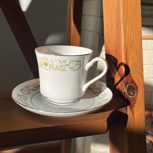 كوب ياباني فنتج من البورسلان الفاخر نمط FLORENTINE