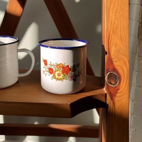 كوب غضار فنتج ختم السنبلة الأصلي