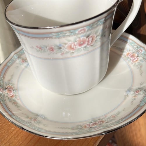 كوب فنتج من روائع ماركة نوريتاكي الشركة اليابانية...