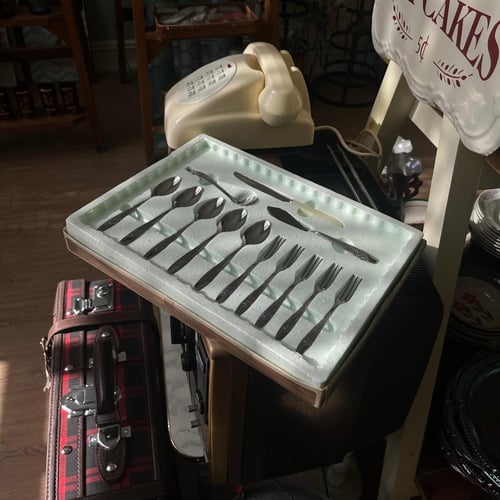 ملاعق حلا فنتج صناعة يابانية نادرة