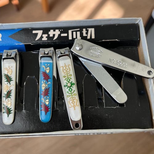 مقص أظافر فنتج | من ماركة فيذر (Feather) اليابانية