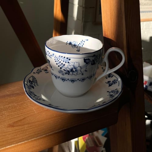 كوب من البورسلين الفاخر فنتج صناعة يابانية من نواد...