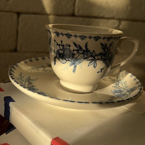 فنجان قهوة بورسلين من مجموعة "بلو بلانك" (Bleu Bla...