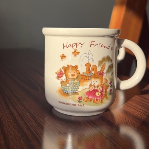 كوب خزف صناعة يابانية فنتج ونادر اصدار 1986