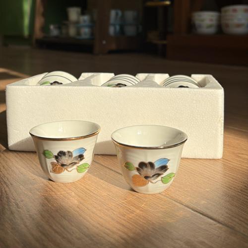 Dozen vintage Japanese-made Yamasin brand coffee cups