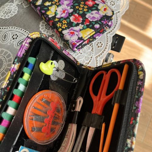 Vintage sewing bag