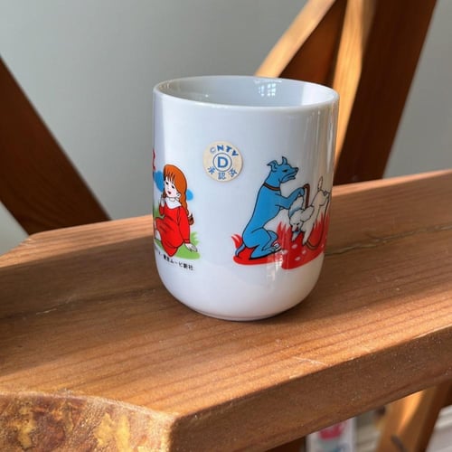 كوب صناعة يابانية فنتج ونادر يحمل رسوم لشخصيات كرت...